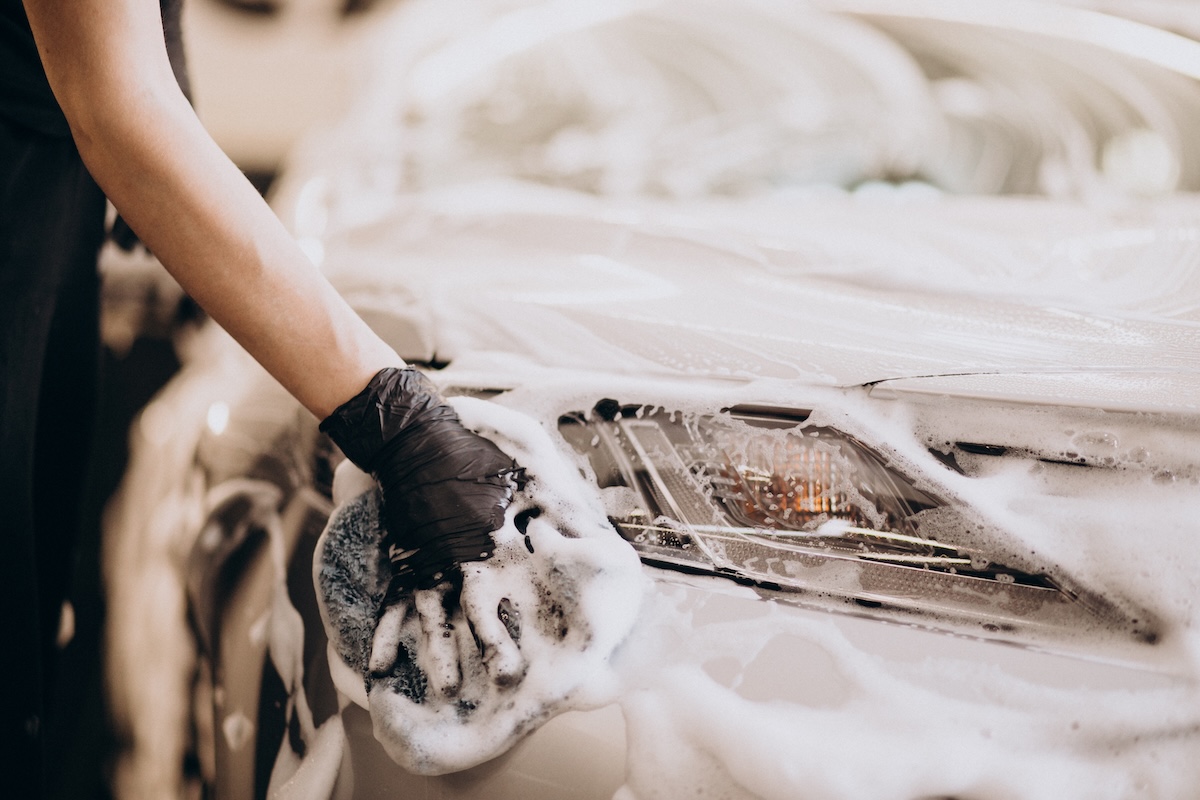 Lavaggio auto Bologna: fai brillare la tua auto