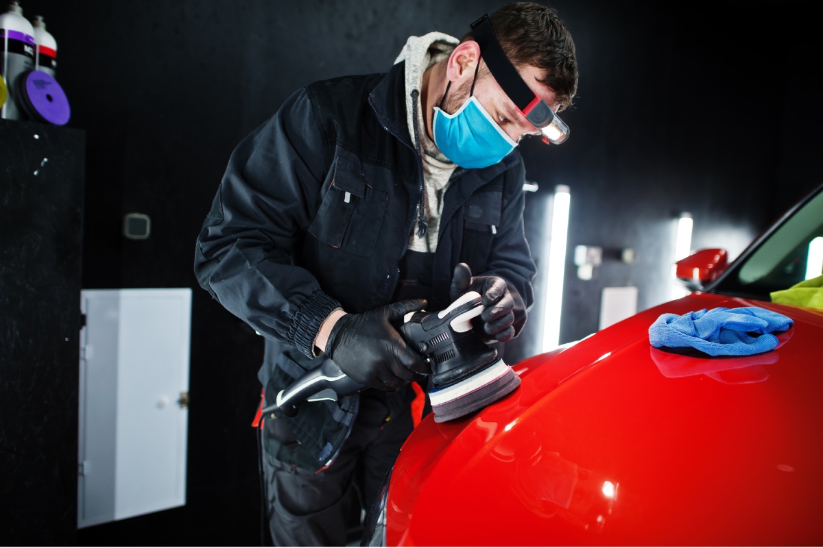 Lucidatura auto professionale: come farla splendere