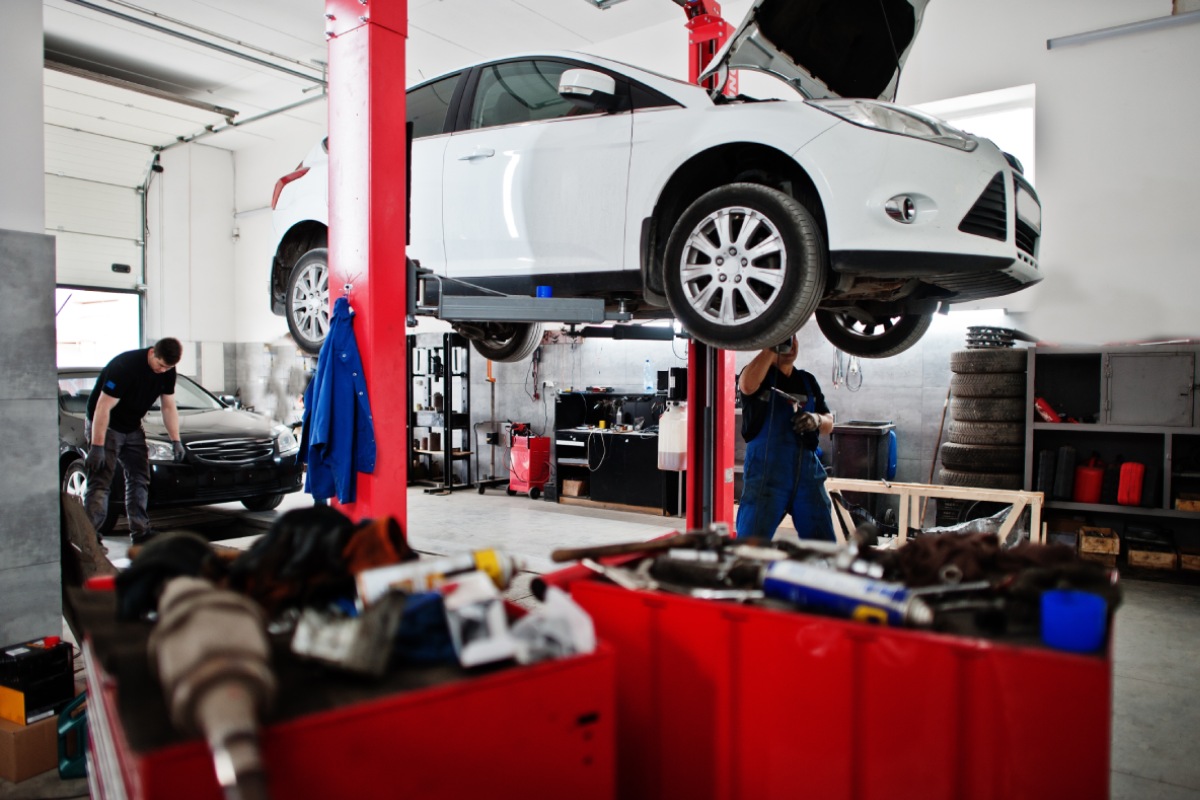 Officine riparazione auto: professionalità e serietà